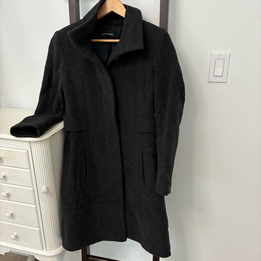 Jones New York Charcoal wool & cashmere Coat. Size small. Gorgeous fabric! - Picture 3 of 16